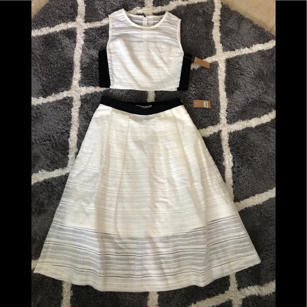 Donated 12/22!! Beautiful, feminine! Crop top and High waist skirt.